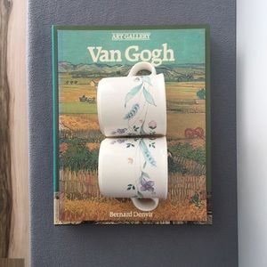 Set of 4 Vintage Pfaltzgraff April Flower Mugs ☕️